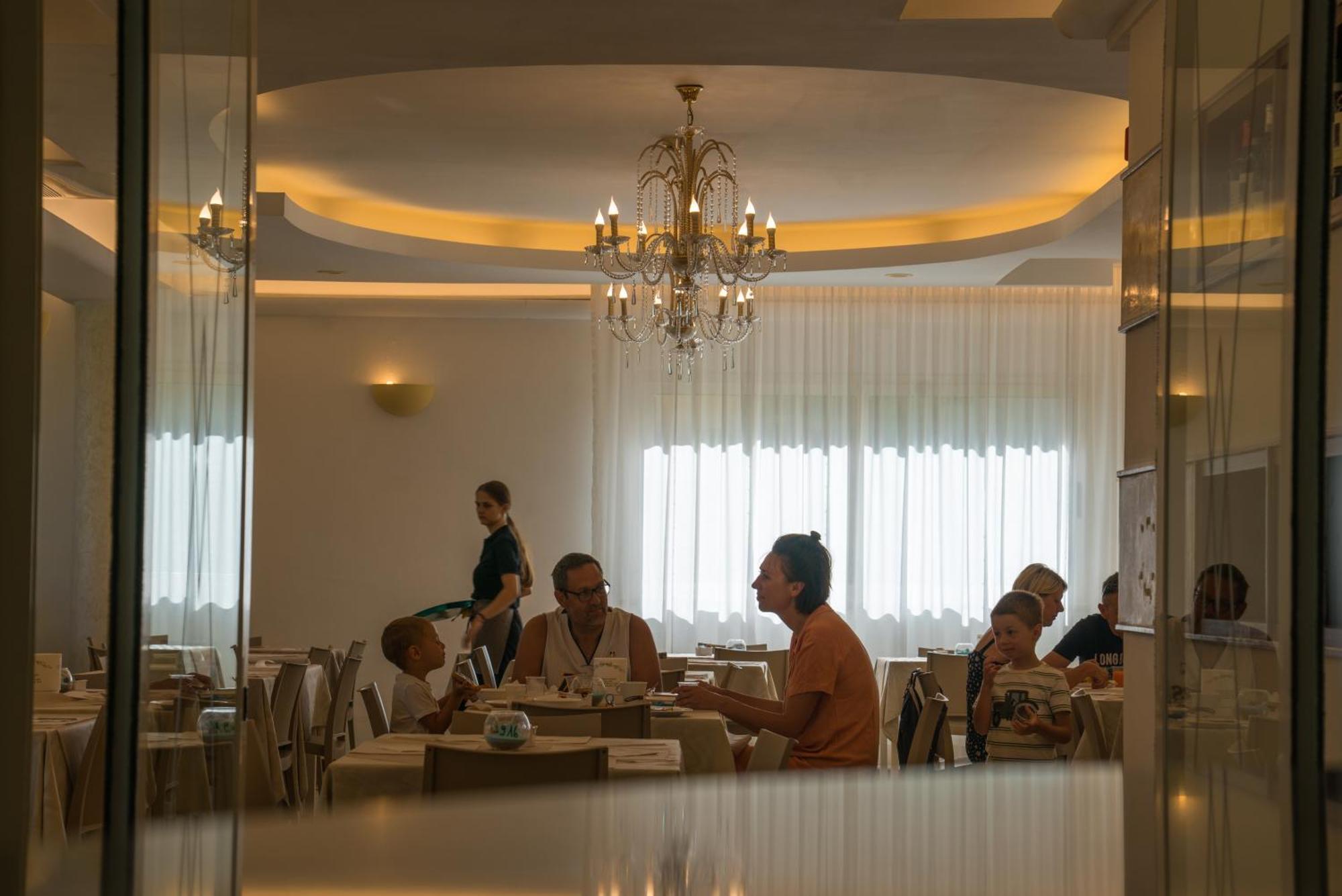 Hotel Europa מילאנו מריטימה מראה חיצוני תמונה